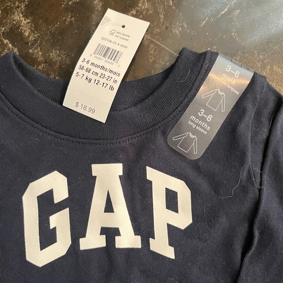 Unisex Gap Baby Tee - Picture 2 of 2
